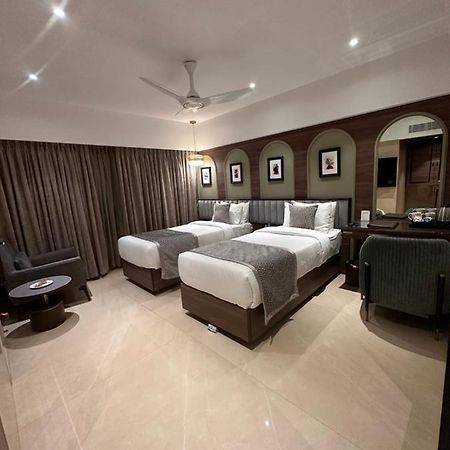 Hotel The International By Tunga à Bombay Extérieur photo
