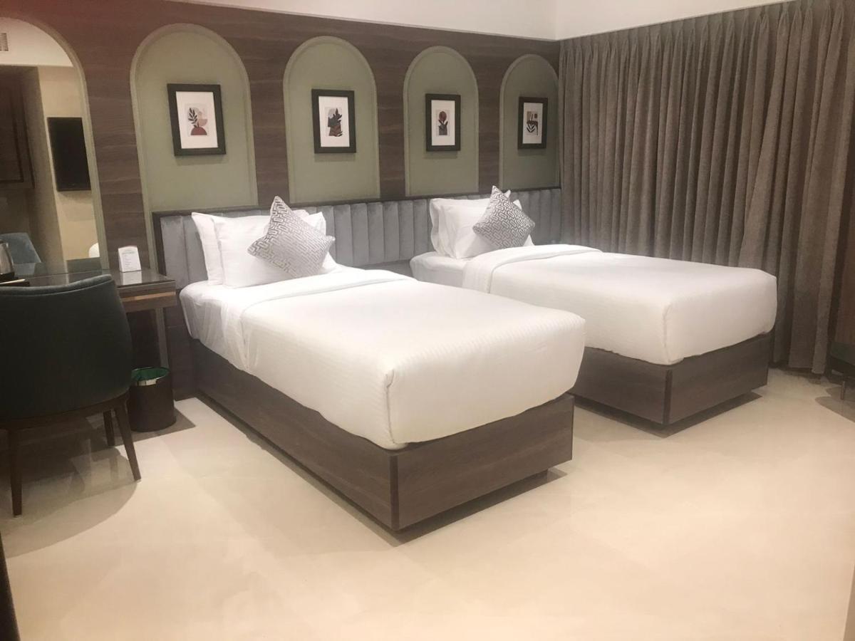 Hotel The International By Tunga à Bombay Extérieur photo