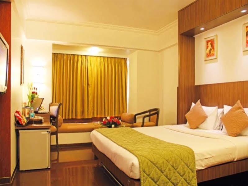 Hotel The International By Tunga à Bombay Extérieur photo