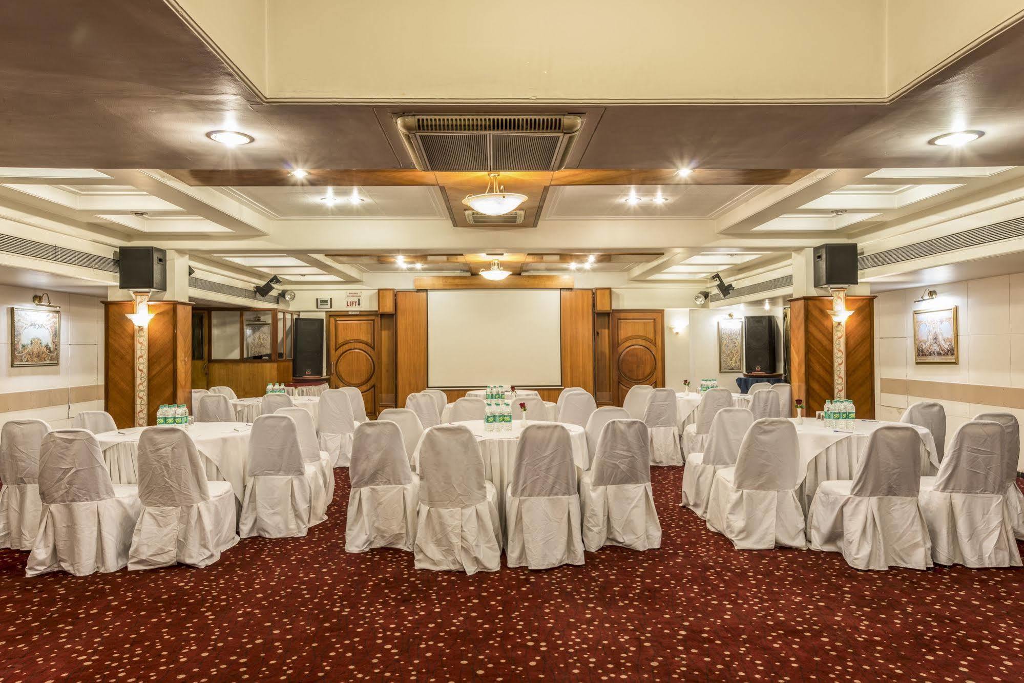 Hotel The International By Tunga à Bombay Extérieur photo